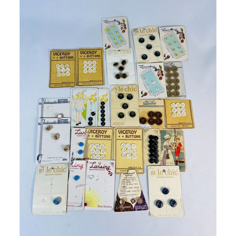 Vintage Buttons Lot Le Chic Lansing Pearls Ultracraft
